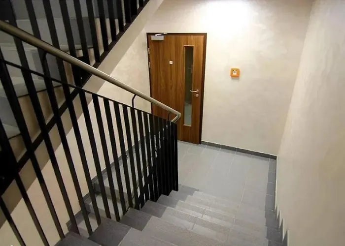 Komfortowy Z Balkonem